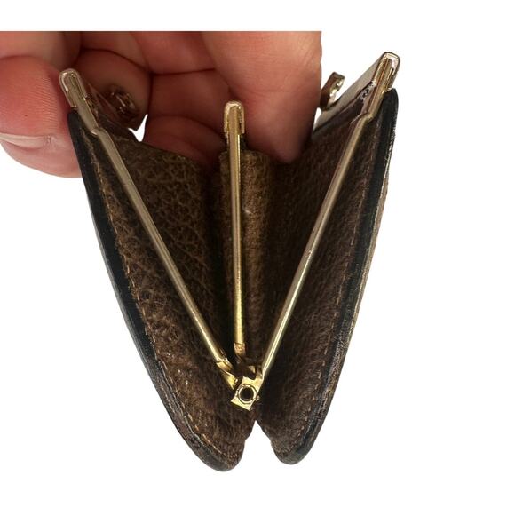 Gucci GG Kiss Lock Leather Coin Pouch -Great Vintage Gucci Find! - Picture 7 of 16